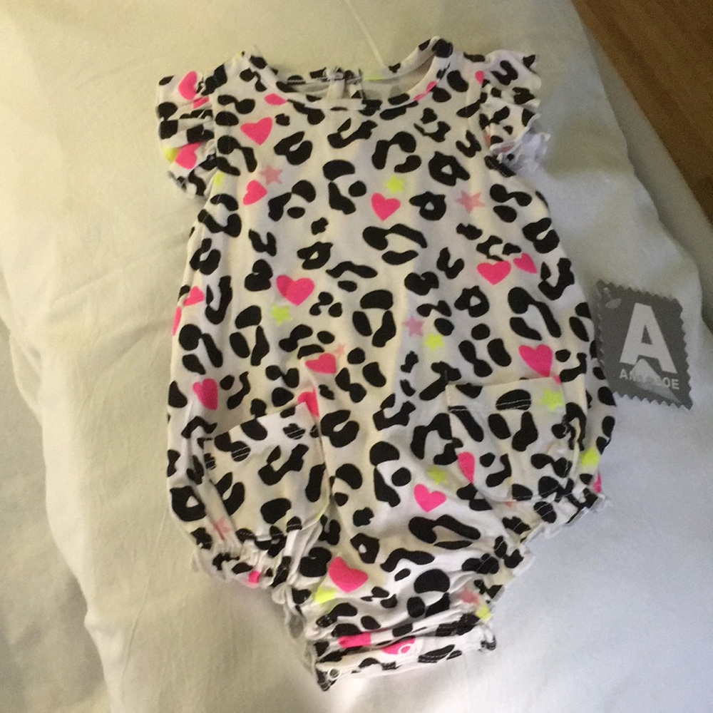 0-3 month leopard onesie for girls!
